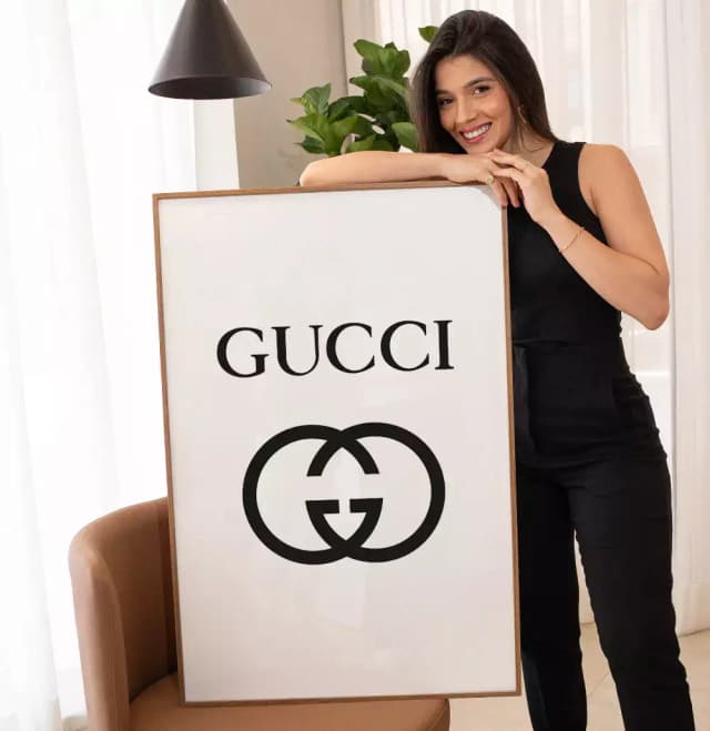 Quadro Decorativo Logotipo Gucci Tipografia Minimalista